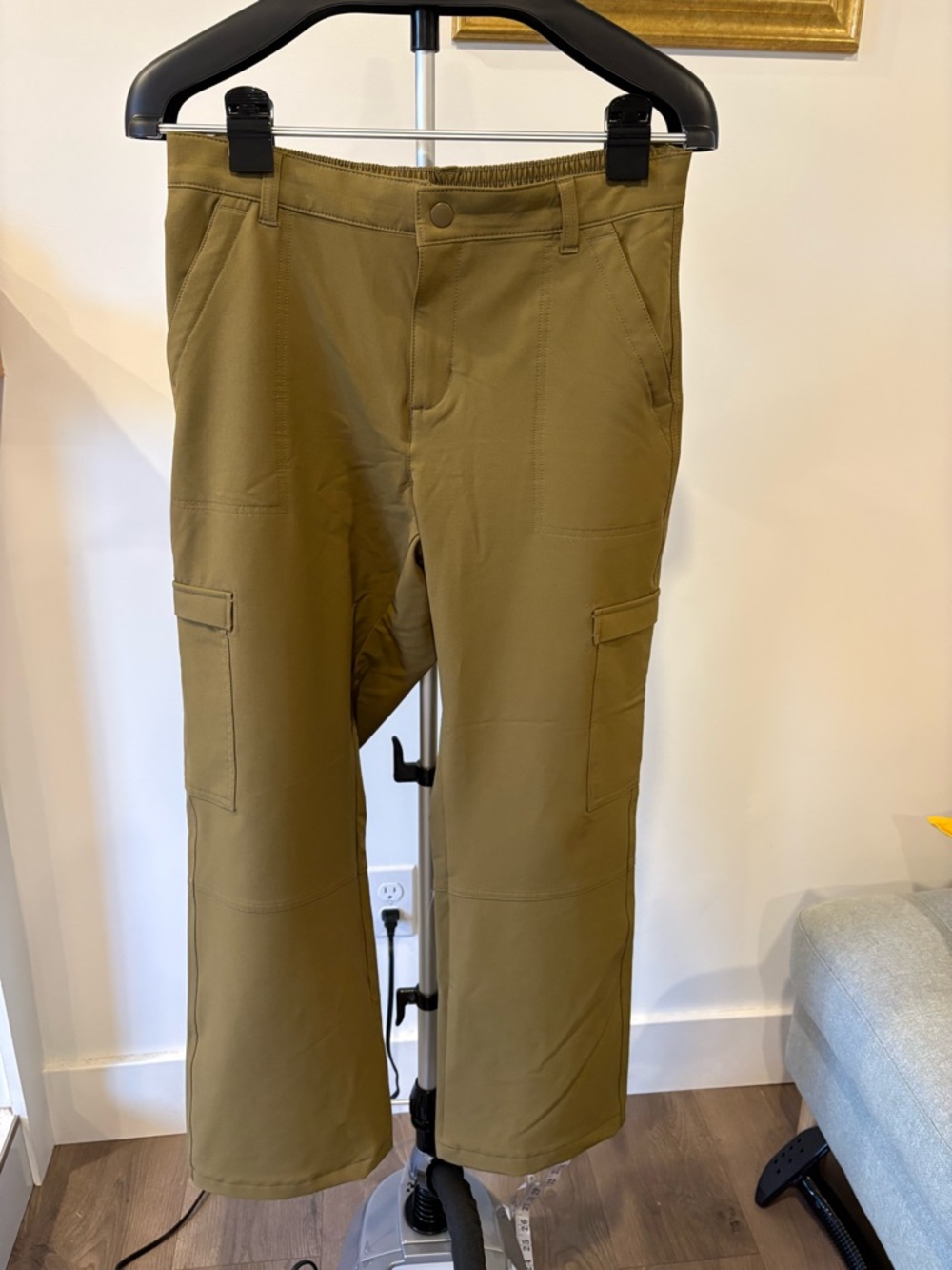 Old Navy Stretch Tech Women’s Cargo Pants